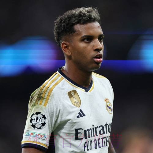 皇马有意阿方索-戴维斯 但只会选择在今夏签 皇马有意阿方索-戴维斯 但只会选择在今夏签